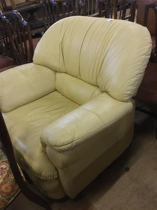 Pale leather reclining armchair(-)